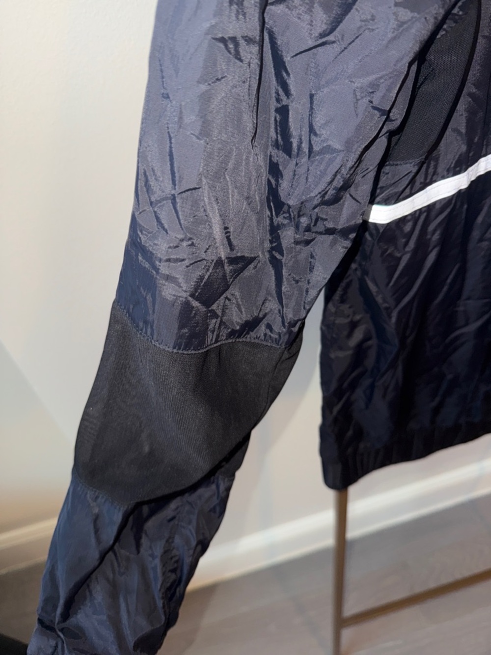 Fabletics Windbreaker - Picture 5 of 5